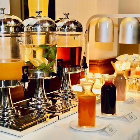 Hotel Teczowy Mlyn Келце Екстериор снимка