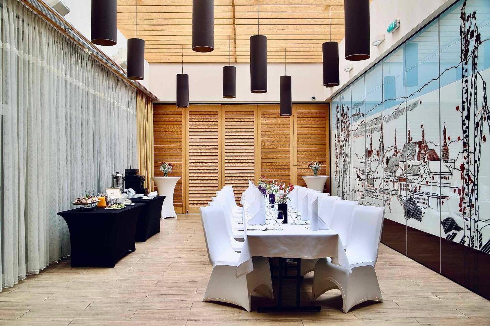 Hotel Teczowy Mlyn Келце Екстериор снимка