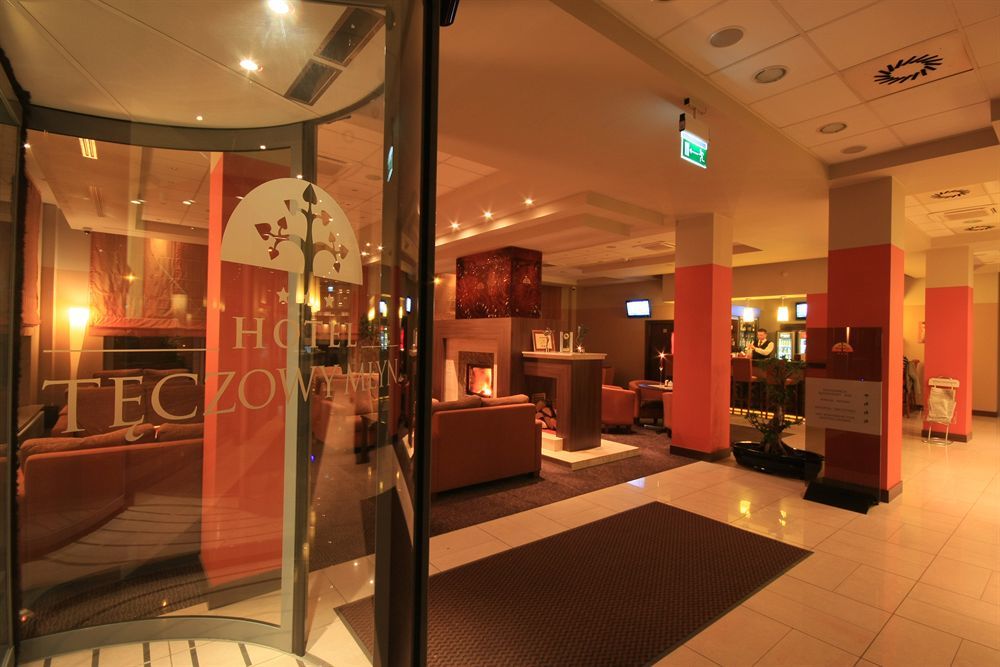 Hotel Teczowy Mlyn Келце Екстериор снимка